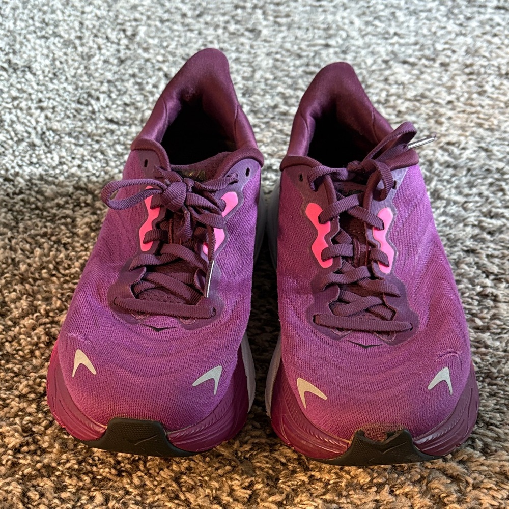Hoka Women's Pink and Purple Sneakers